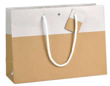 Chic two-tone bag with white edge : Bags