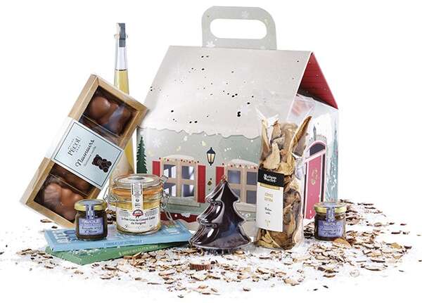 Product image House-shaped cardboard box “Snowy Countryside” collection