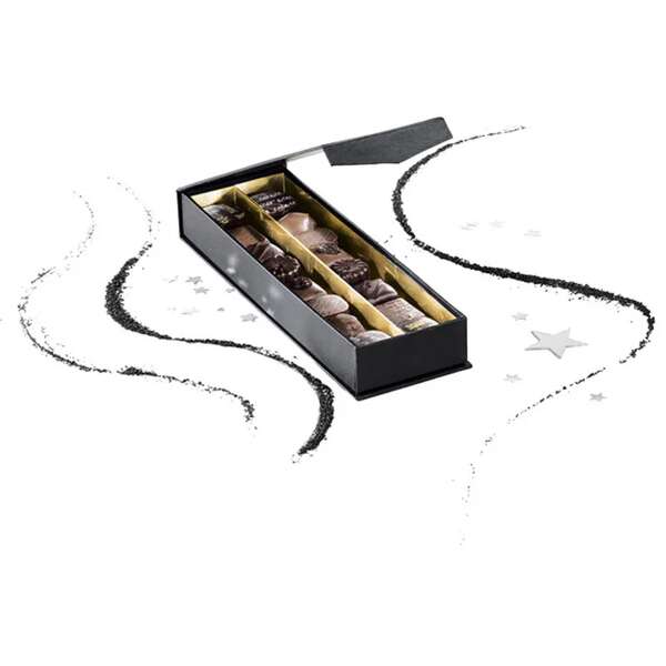 Product image Rectangular cardboard box with 2 rows of chocolates